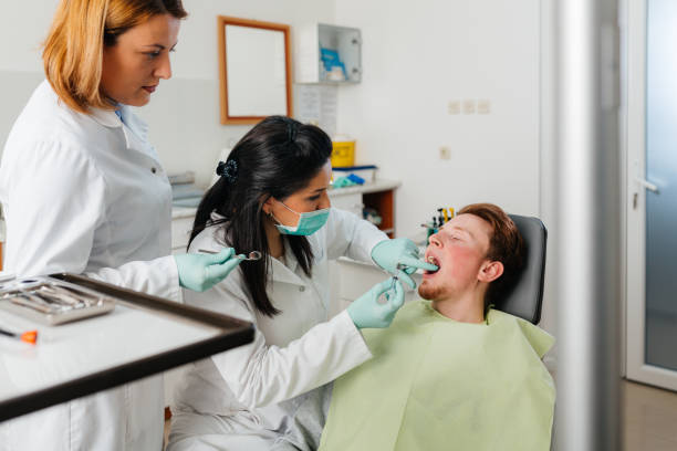 Best Emergency Denture Repair in Quail Ridge, FL